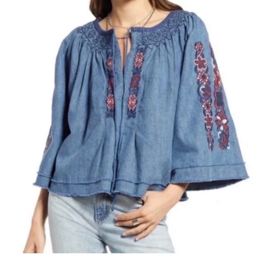 Free People Sun Valley Embroidered Top in Chambray sz M NWT $148R
